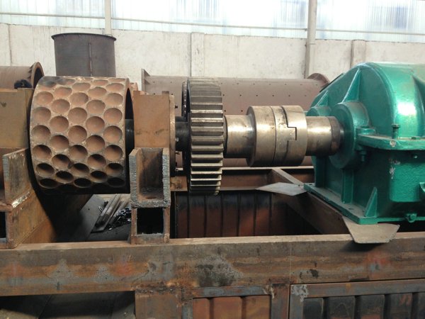 Charcoal briquetting machine